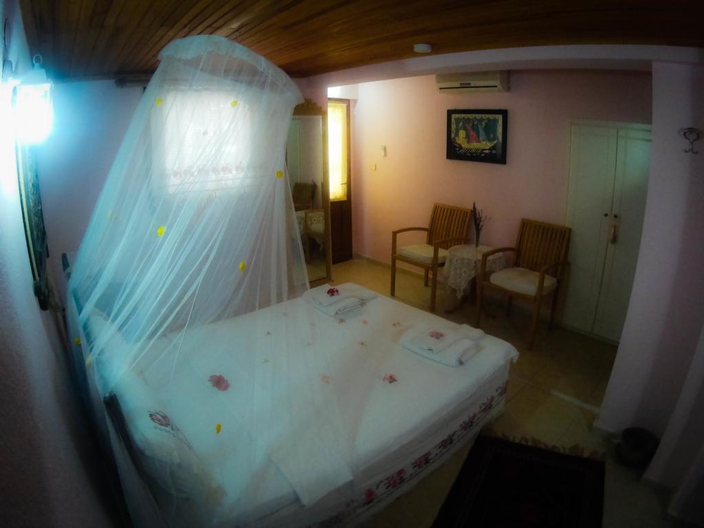 Antik Motel Alaçatı Esterno foto
