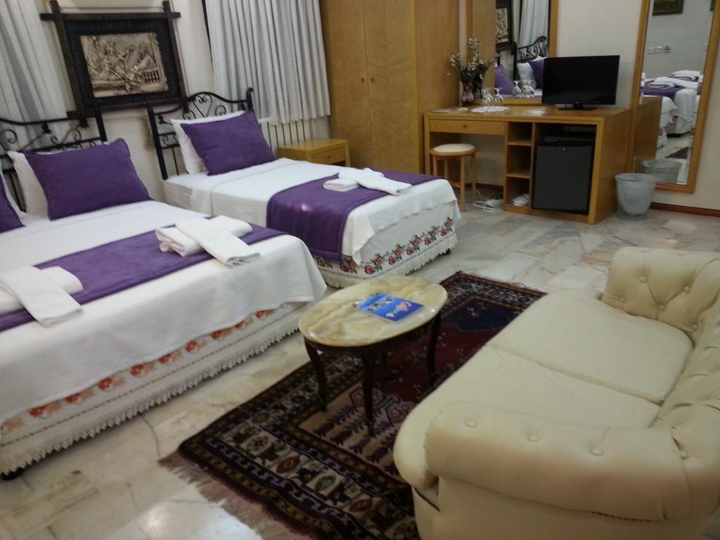 Antik Motel Alaçatı Esterno foto