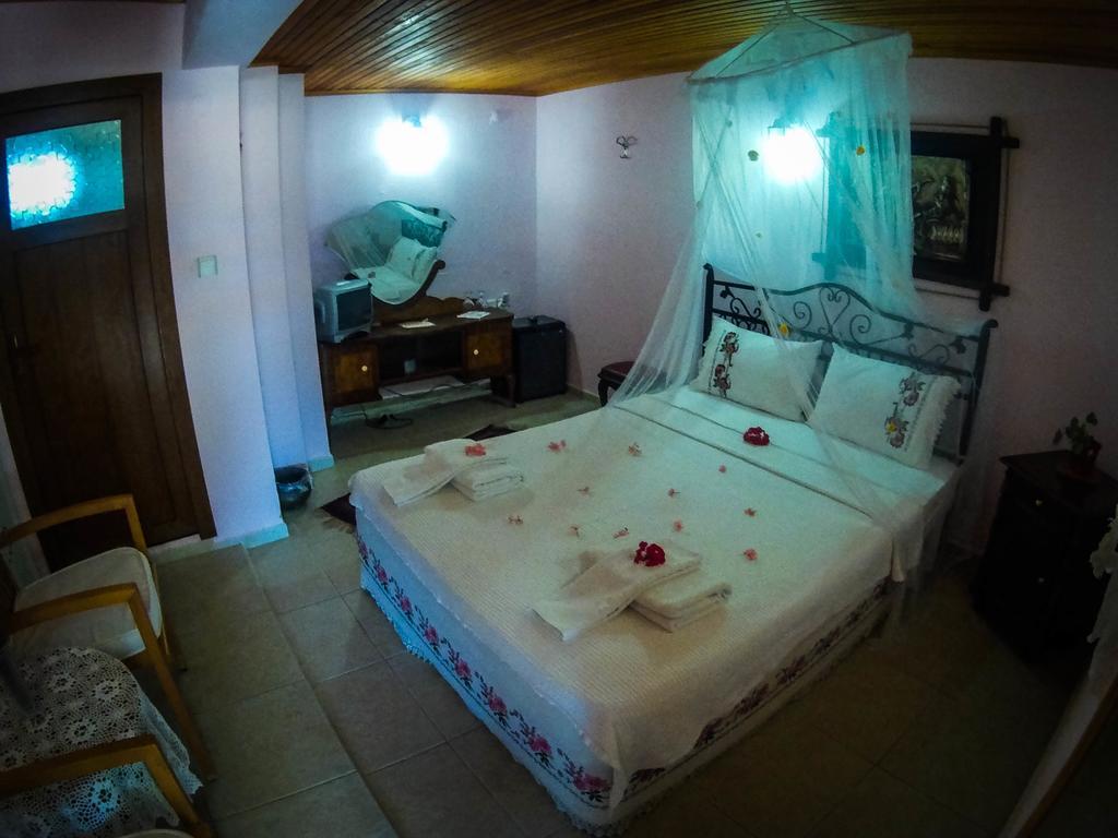 Antik Motel Alaçatı Esterno foto