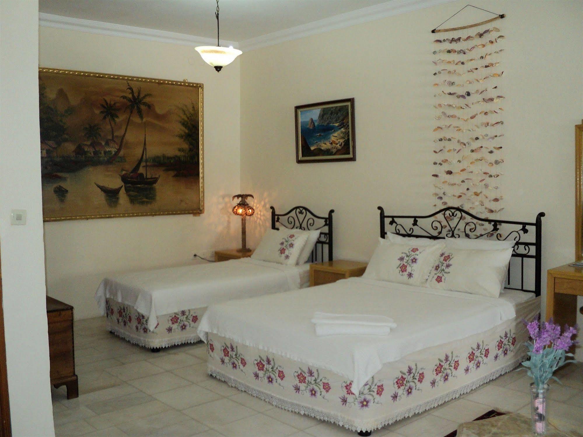 Antik Motel Alaçatı Esterno foto